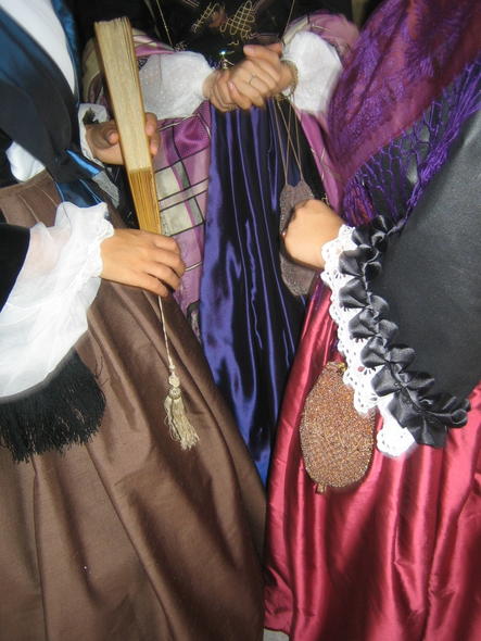 Arlesians costumes details (©AC)