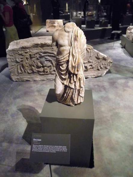 Julius Caesar archaeological exhibition in Arles 